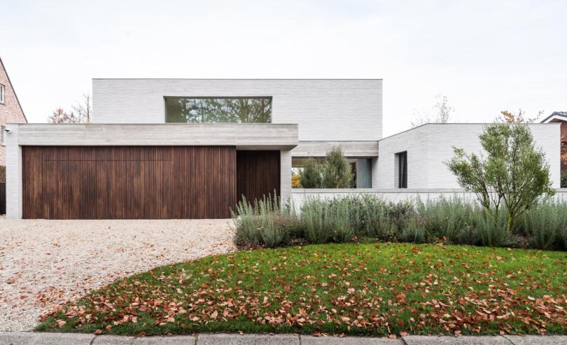 ©LUCID FACET R V Oud Turnhout 01 min